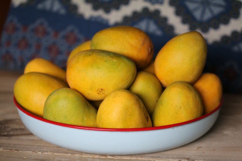 Користь і шкода манго для організму