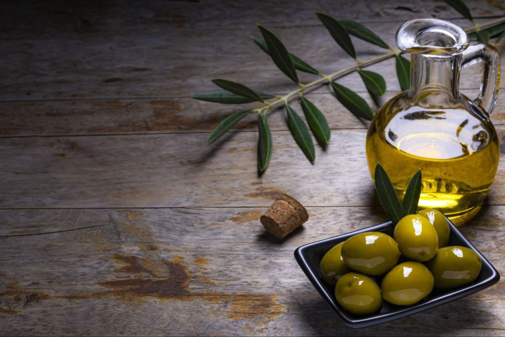 Оливкова олія: натуральний дарунок для здорового харчування