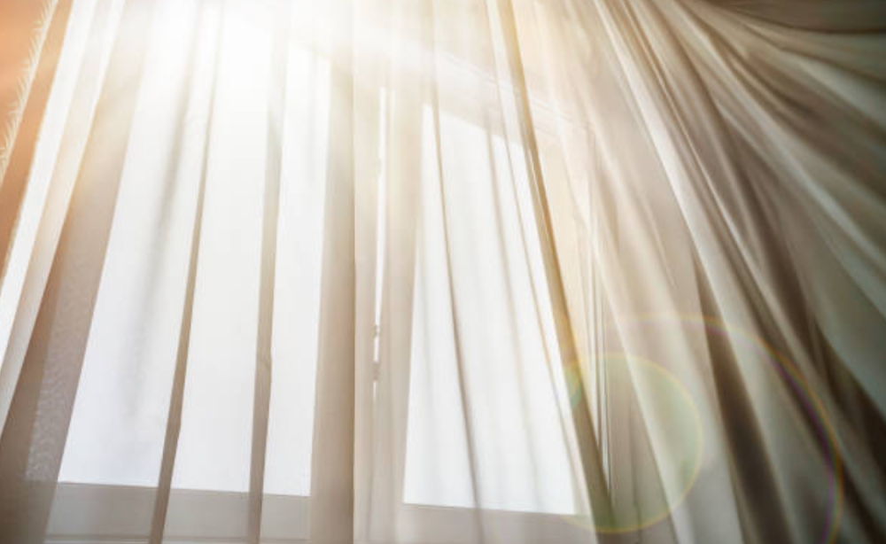 До чого сниться тюль: значення та тлумачення сну