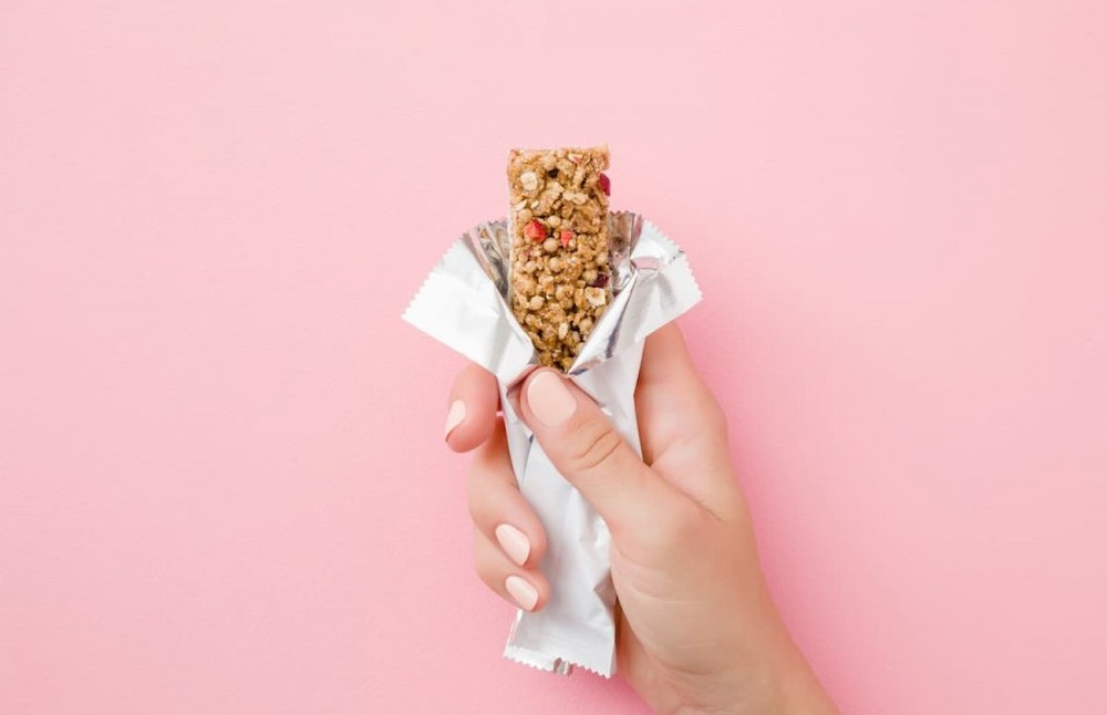 Вся користь протеїнових батончиків та популярні смаки