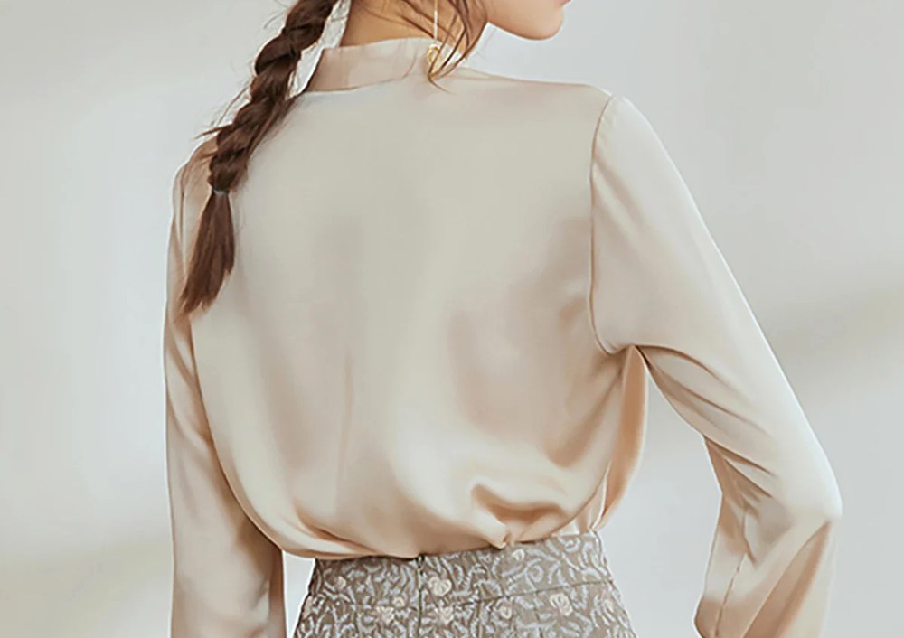 Купить блузку женскую – базовая вещь в новом свете