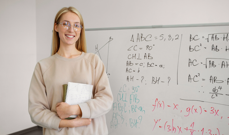 Як правильно пишеться слово “фізико-математичний” за новим правописом