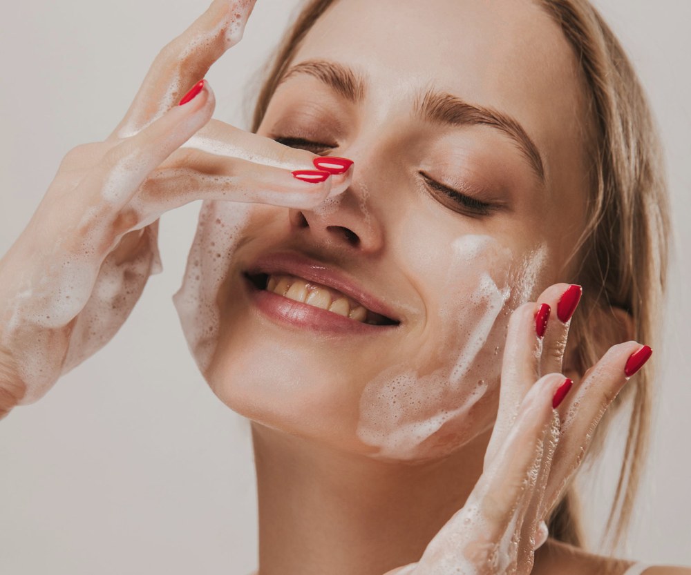 Яку роль відіграє гель для вмивання в догляді за обличчям